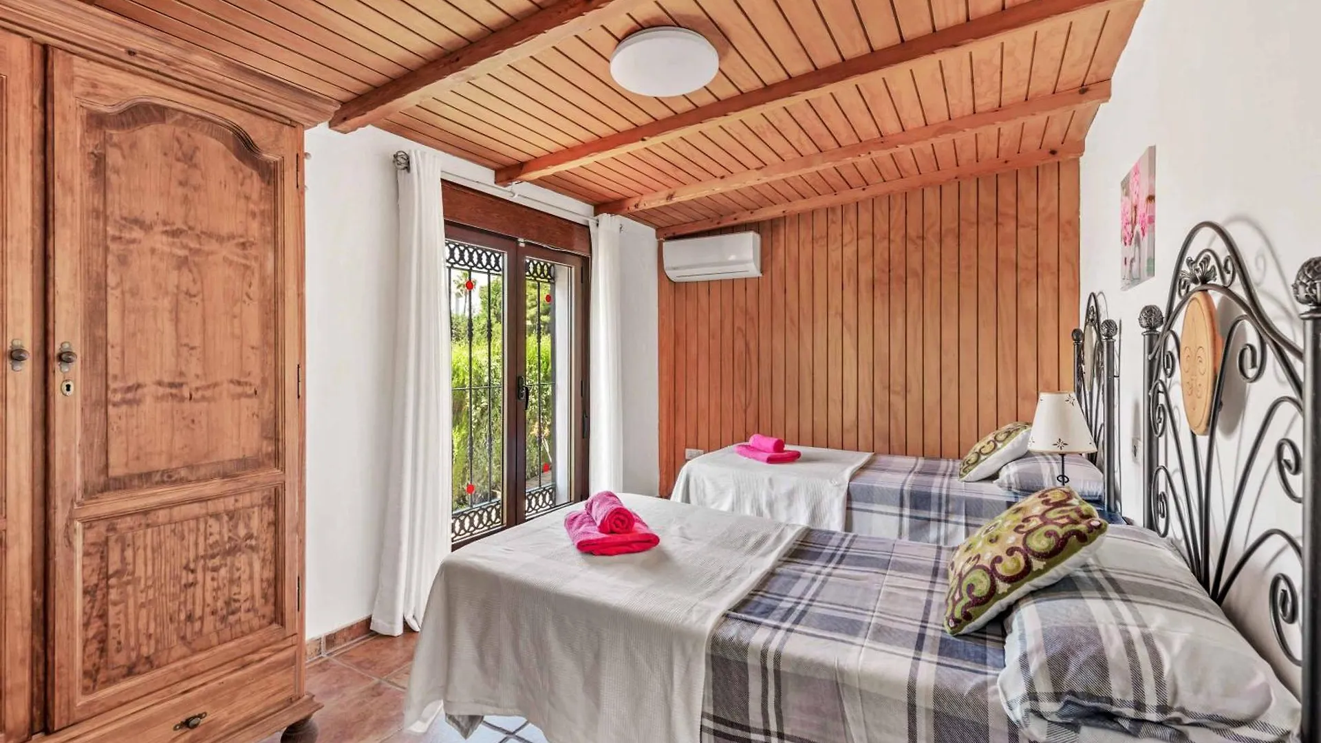 Villa Alberto Frigiliana 0*,  Spagna